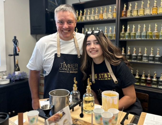 Timber Candle Bar & Boutique Receives Marketing Mini-Grant